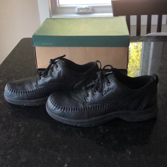 Clark’s black lea Portland shoe - Picture 2 of 6